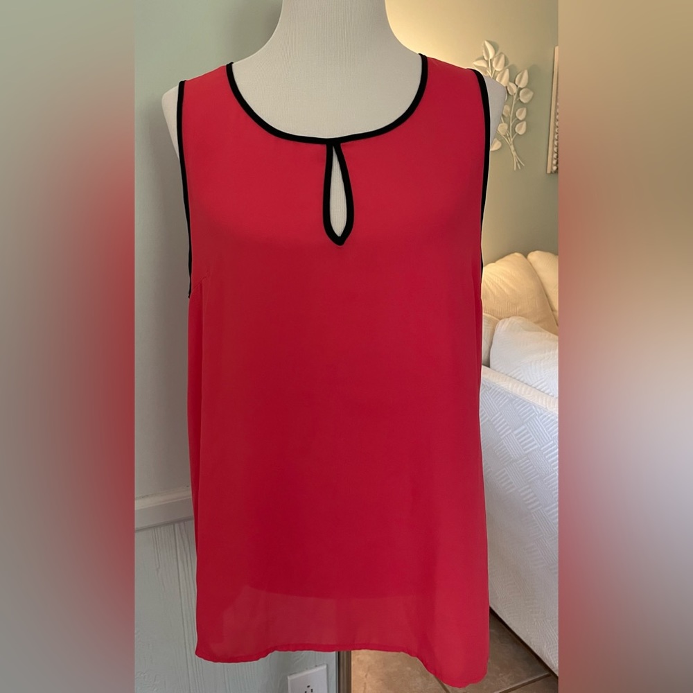 Studio Y Sleeveless Hi-Low Top